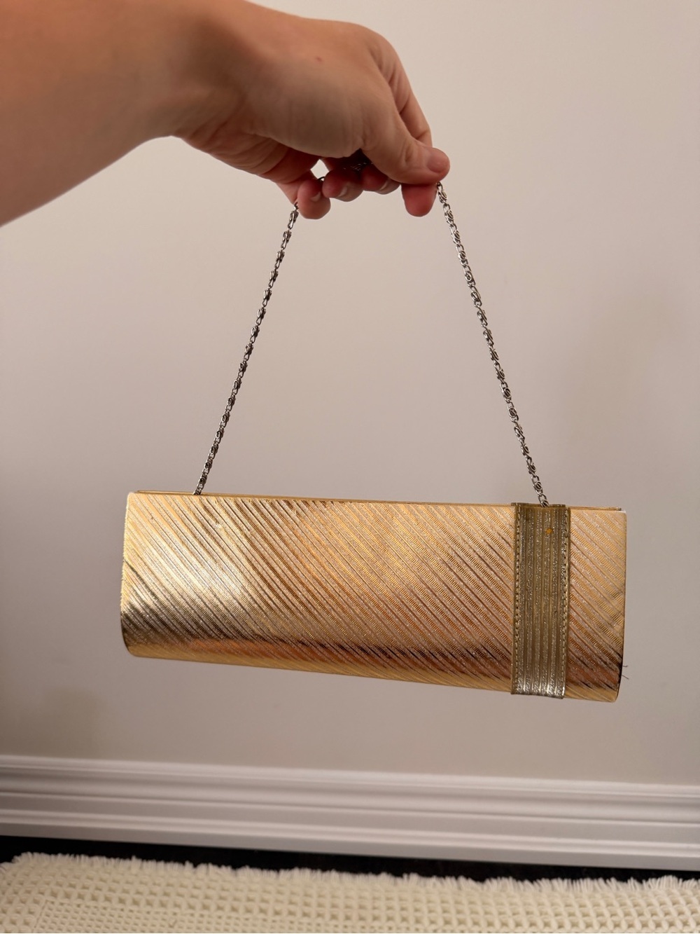 Vintage Gold Evening Clutch with Chain Strap - Picture 2 of 3